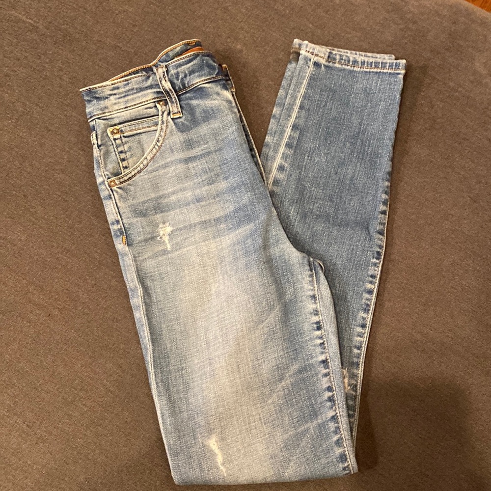 Joe's Jeans The Bella Ankle 11" High Rise. Sz 26. Inseam 28